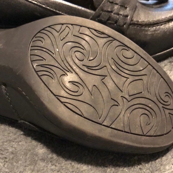 CROFT & BARROW Leather Pumps - Picture 5 of 5